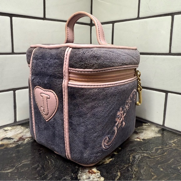 JUICY COUTURE Sugar & Spice Velour Train Case Y2K Embroidered Makeup Bag - Picture 5 of 14